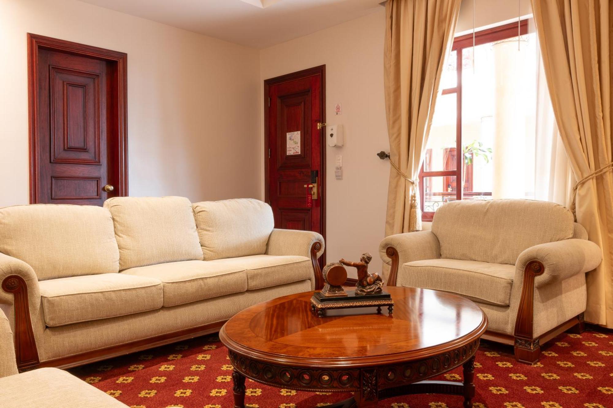Grand Victoria Boutique Hotel Loja Ngoại thất bức ảnh